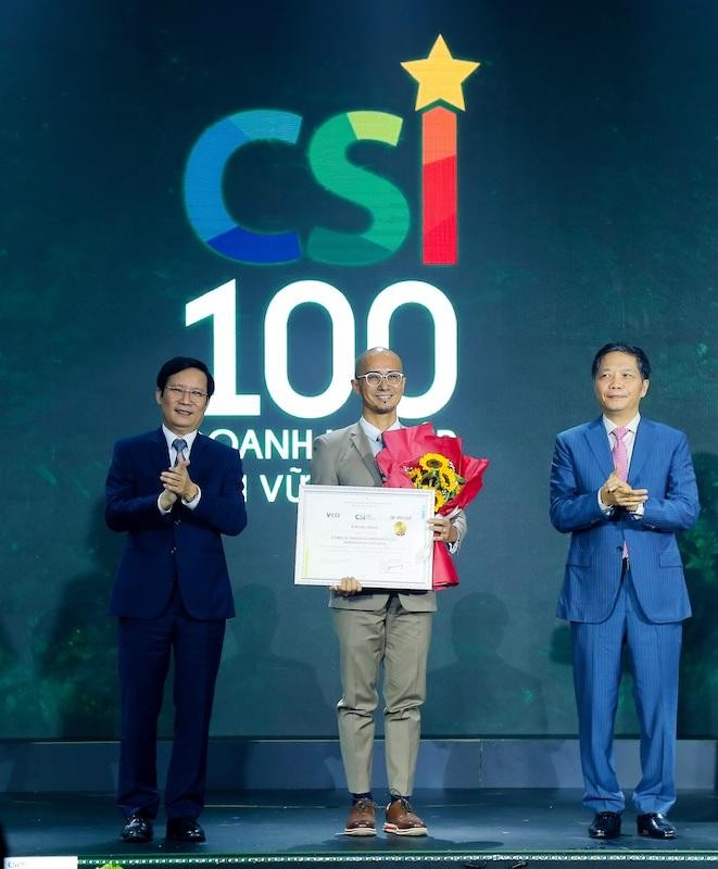 Prudential nhận hai giải thưởng về phát triển bền vững ảnh 1