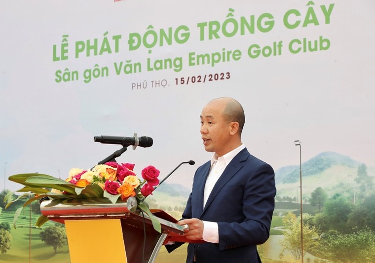 Trồng cây phủ xanh 16 ha dự án sân golf Văn Lang Empire Phú Thọ ảnh 1
