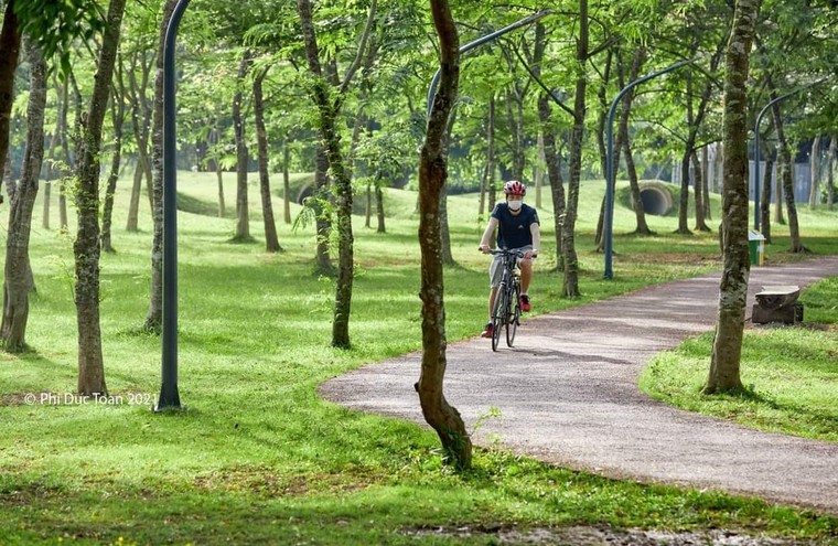 Người già sống lâu, sống khoẻ, sống trẻ, sống vui trong đại đô thị xanh lớn nhất miền Bắc ảnh 6
