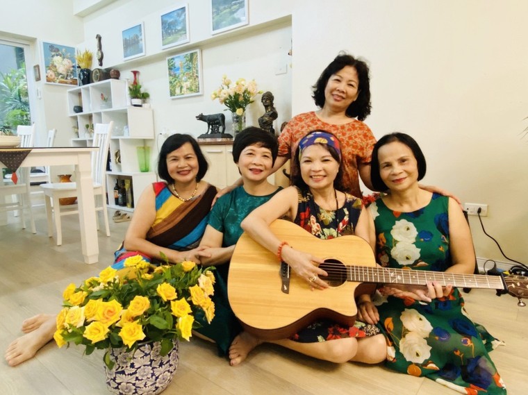 Người già sống lâu, sống khoẻ, sống trẻ, sống vui trong đại đô thị xanh lớn nhất miền Bắc ảnh 2