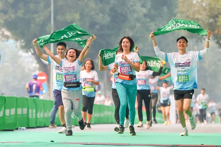 Herbalife Việt Nam là nhà tài trợ chính thức cho Chương trình chào đón năm mới 2024 tại Hà Nội ảnh 2