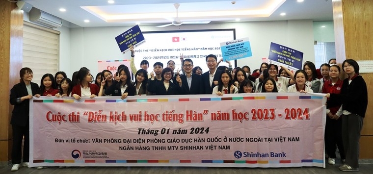Shinhan đồng hành cùng cuộc thi "Diễn kịch vui học tiếng Hàn" ảnh 1