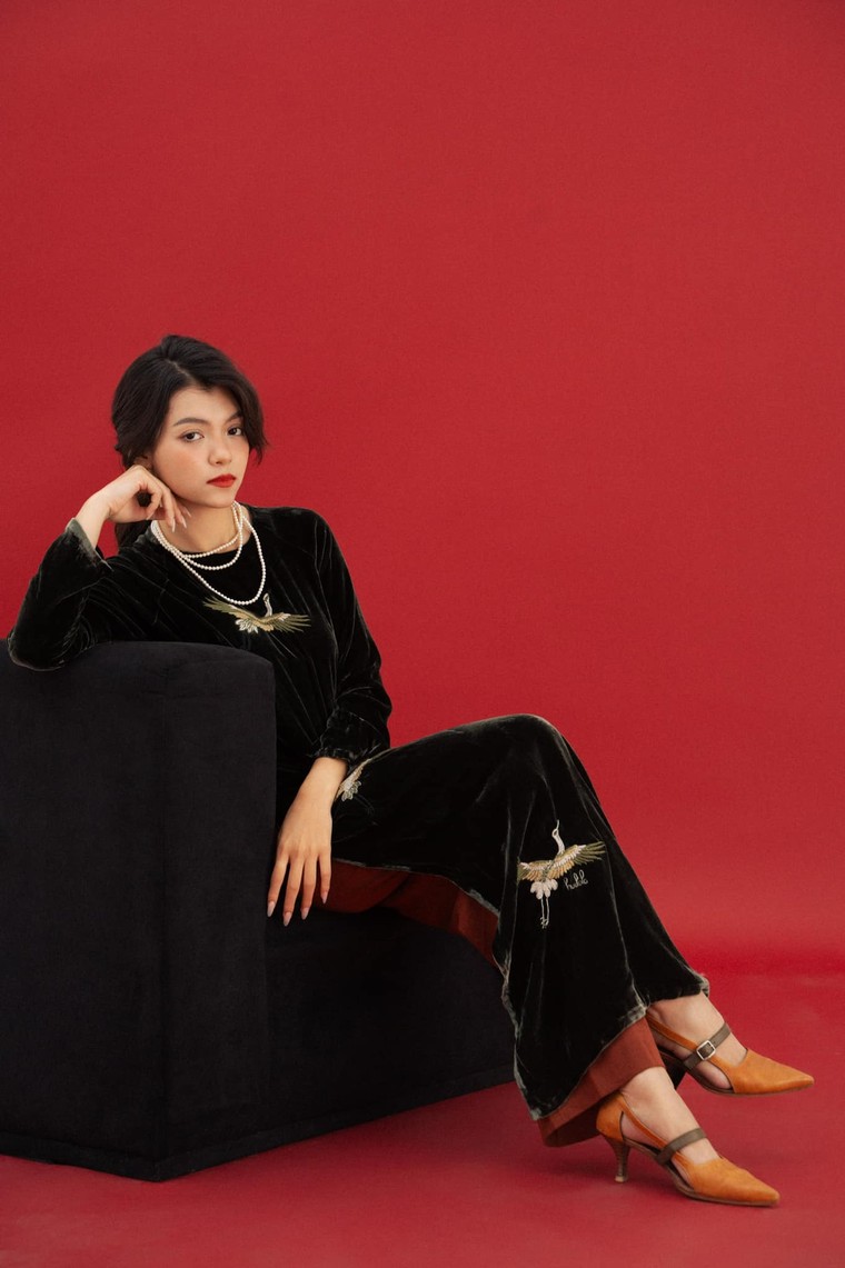 The Oriental Queen- Bộ sưu tập áo dài Tết khiến chị em “thần hồn điên đảo” ảnh 9