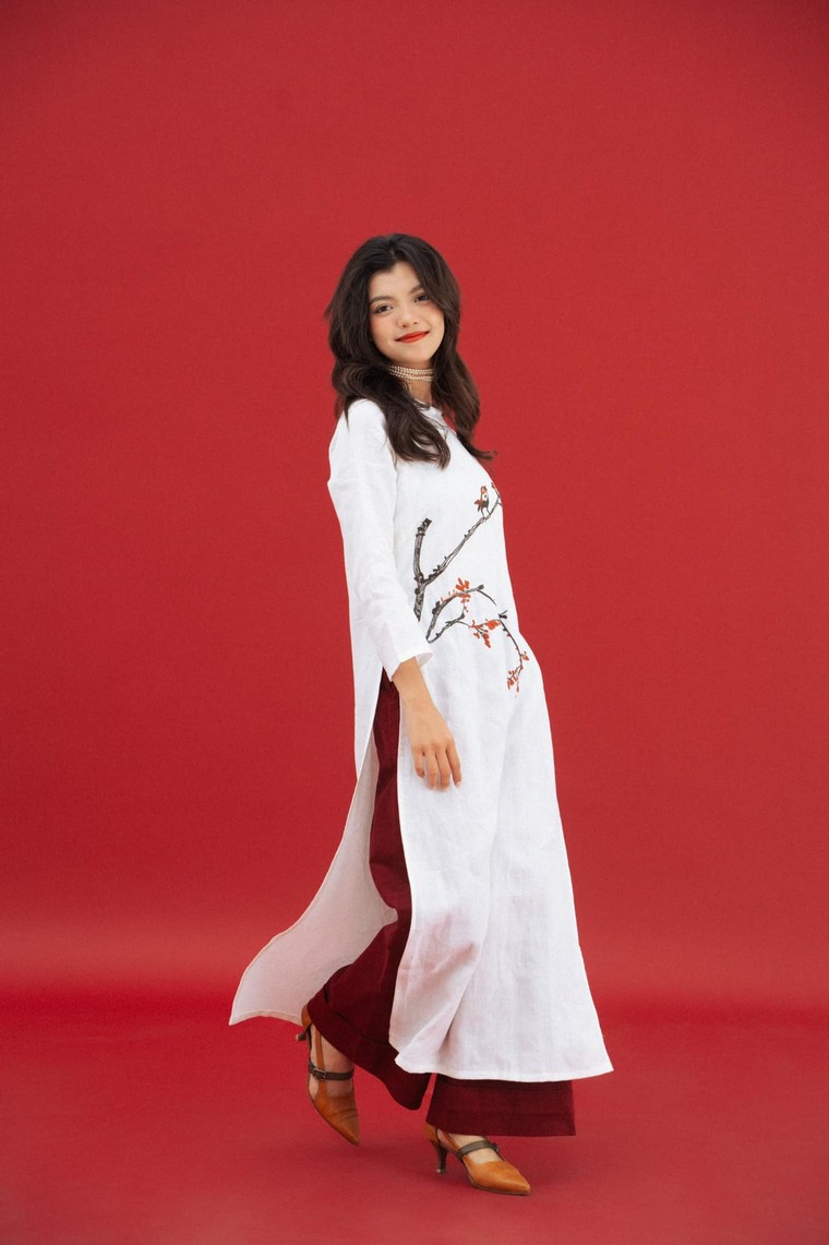 The Oriental Queen- Bộ sưu tập áo dài Tết khiến chị em “thần hồn điên đảo” ảnh 13