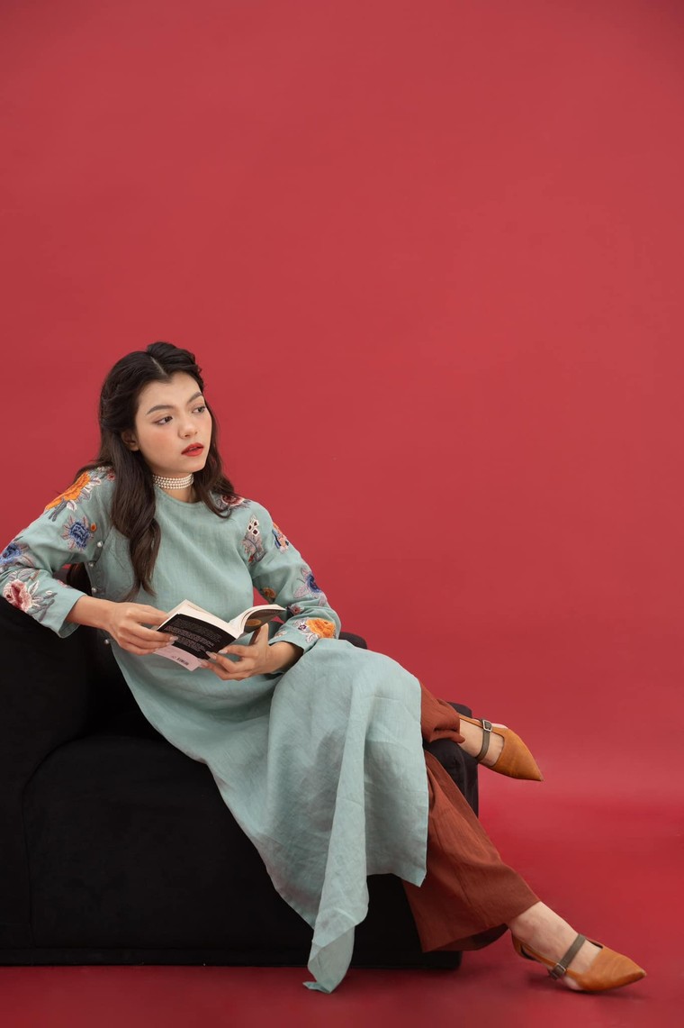 The Oriental Queen- Bộ sưu tập áo dài Tết khiến chị em “thần hồn điên đảo” ảnh 7