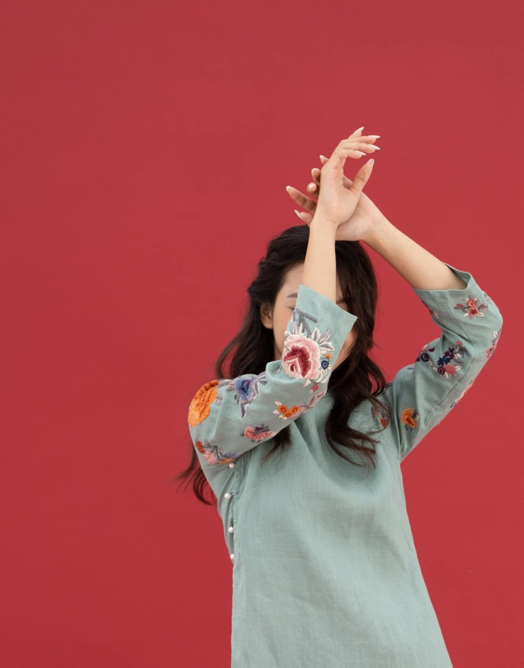 The Oriental Queen- Bộ sưu tập áo dài Tết khiến chị em “thần hồn điên đảo” ảnh 6