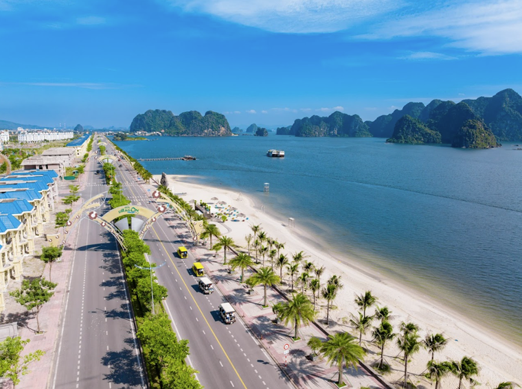 Sức hấp dẫn từ sự chuyển mình của Cẩm Phả ảnh 1