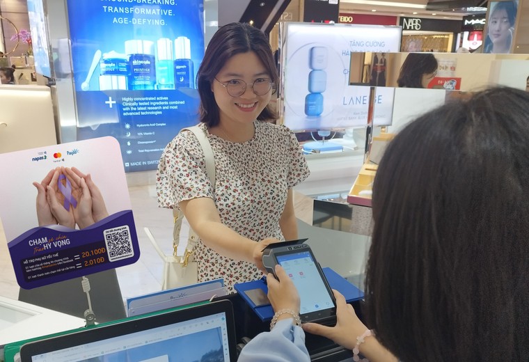 NAPAS, Mastercard và Payoo trao cơ hội tầm soát miễn phí ung thư cho phụ nữ yếu thế ảnh 2