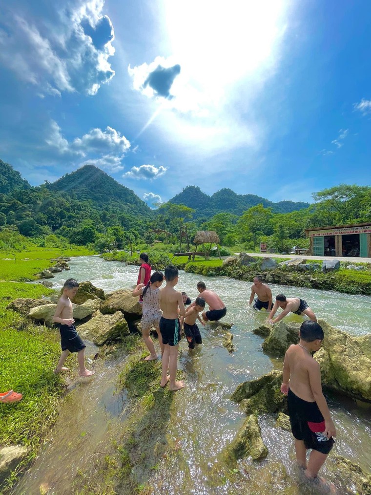 Hạ cánh…Pù Bin ảnh 10