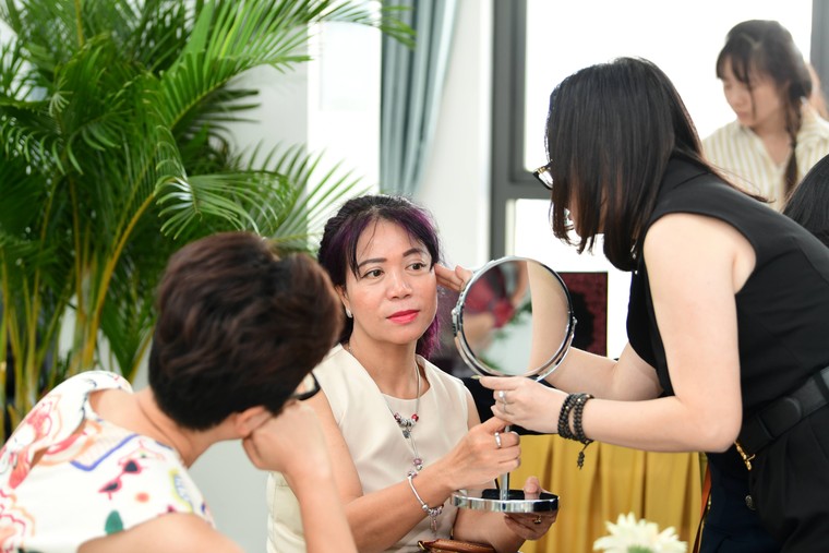 “Đẹp tỉnh thức” cùng Thạch Cổ Trà và HER Beauty Clinic ảnh 9