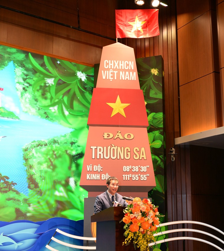 Phát động chương trình trồng 1 triệu cây xanh cho Trường Sa ảnh 1