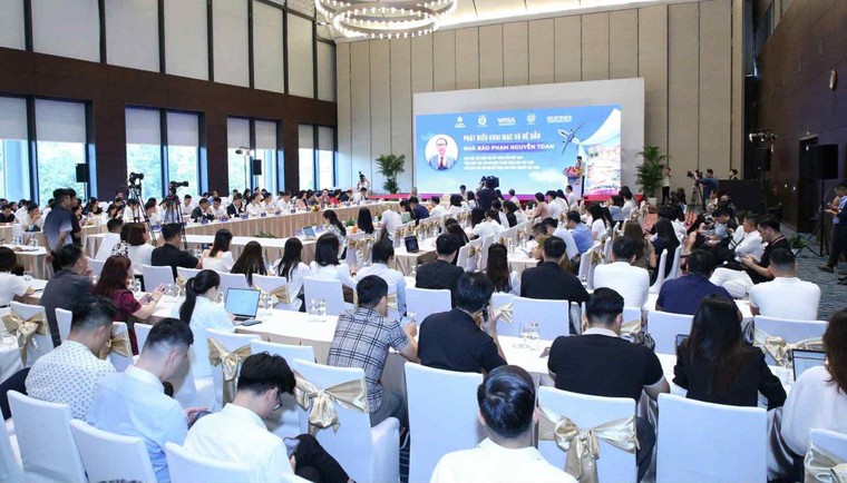 Đô thị biển liền kề sân bay quốc tế - Tâm mạch mới của nhà đầu tư Hà Nội ảnh 1