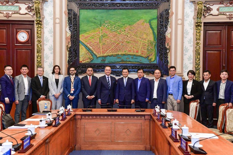 Ủy ban Nhân dân Thành phố Hồ Chí Minh ghi nhận những đóng góp tiên phong của Mastercard dành cho giao thông công cộng tại Việt Nam ảnh 1