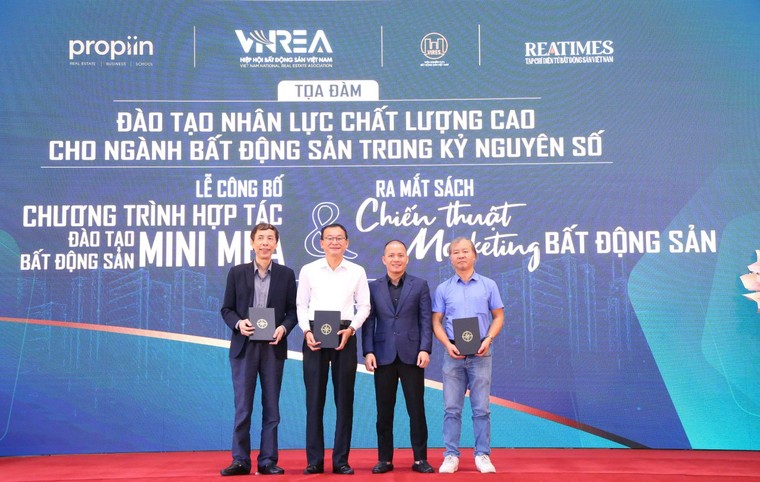 Ra mắt sách “Chiến thuật Marketing Bất động sản”: Cẩm nang thực chiến cho doanh nghiệp ảnh 5