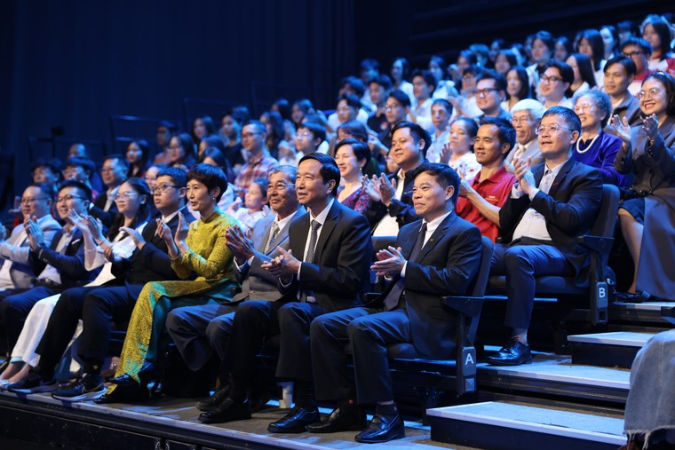 Chương trình truyền hình “Khát vọng Hải đăng” - Tôn vinh những con người thắp sáng tương lai bằng trí tuệ và lòng kiên định ảnh 8