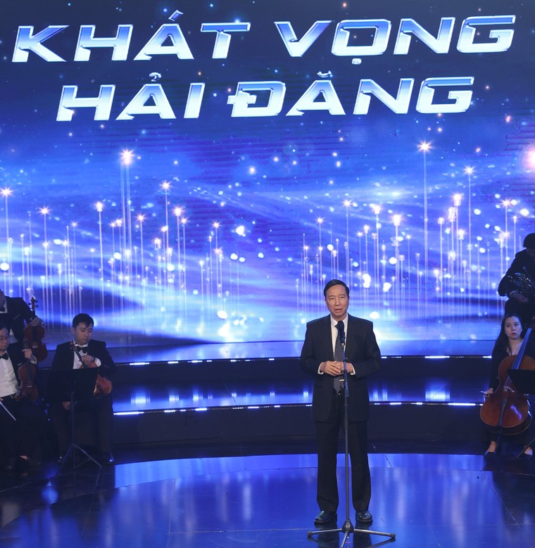 Chương trình truyền hình “Khát vọng Hải đăng” - Tôn vinh những con người thắp sáng tương lai bằng trí tuệ và lòng kiên định ảnh 4