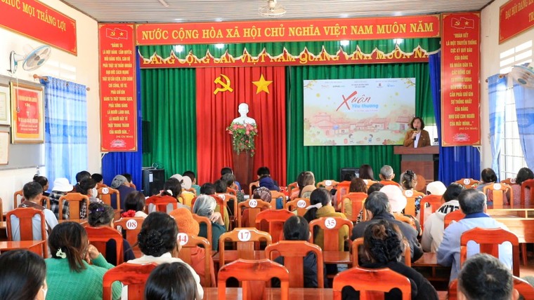 ERAS LAND đem “Xuân Yêu Thương” tới các gia đình có hoàn cảnh khó khăn tại Lâm Đồng ảnh 2