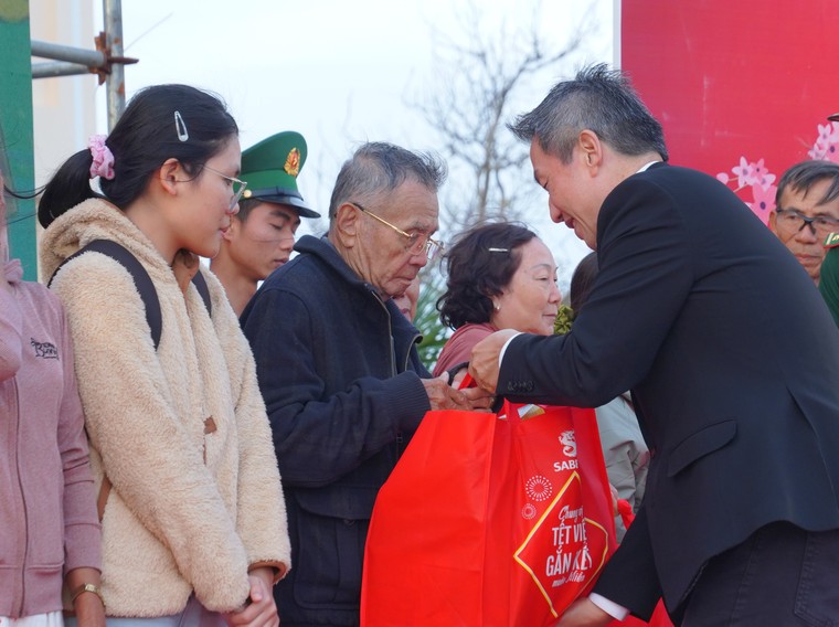 SABECO lan tỏa trọn vẹn “Vị Tết” đến 17 tỉnh thành qua chuỗi hoạt động cộng đồng “Chung vị tết Việt, gắn kết muôn miền” ảnh 4