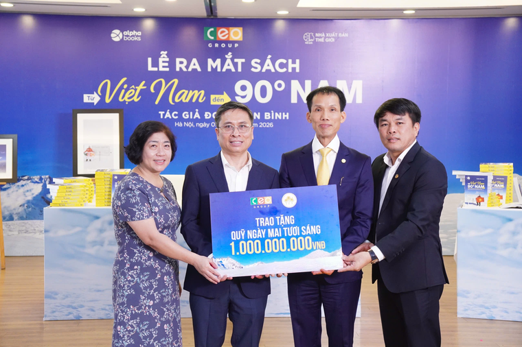 Ra mắt sách “Từ Việt Nam đến 90° Nam” của tác giả Đoàn Văn Bình ảnh 3