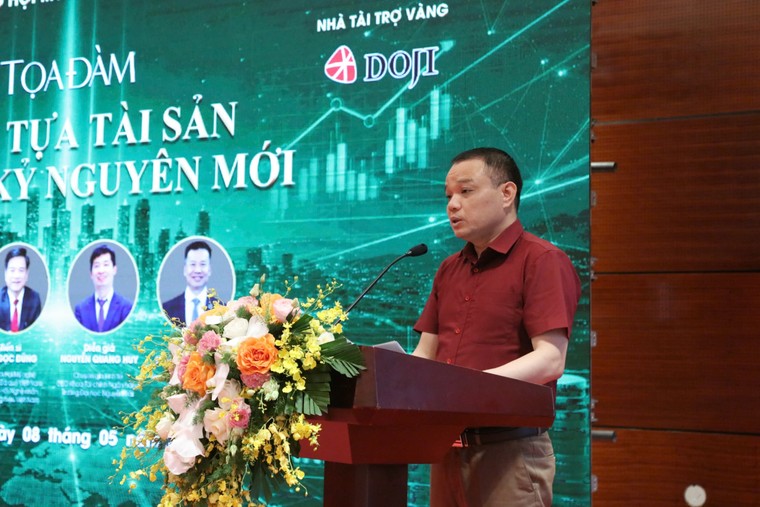 Chuyên gia kim hoàn: Người dân không nên cố mua vàng bằng được ảnh 2