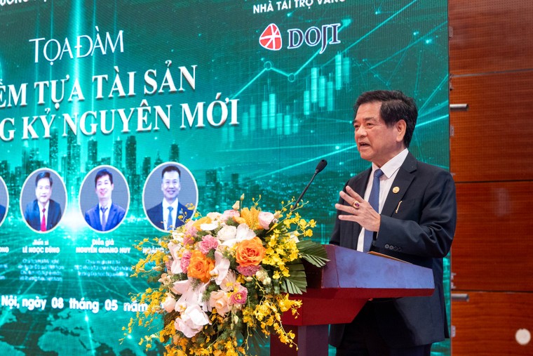 Chuyên gia kim hoàn: Người dân không nên cố mua vàng bằng được ảnh 1
