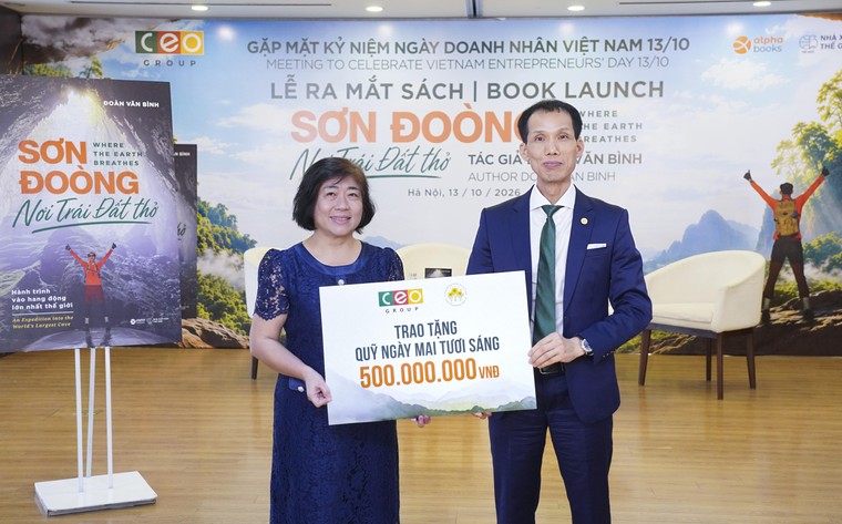 Chủ tịch CEO Group ra mắt sách Sơn Đoòng - Nơi Trái Đất thở nhân ngày Doanh nhân Việt Nam ảnh 4