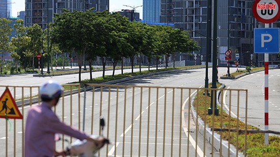 4 tuyến đường “dát vàng” ở Khu đô thị Thủ Thiêm giờ ra sao? ảnh 8