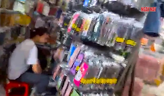 'Kho' linh kiện điện thoại kém chất lượng ở Sài Gòn - Bài 1: Lần theo những tai nạn kinh hoàng… ảnh 1