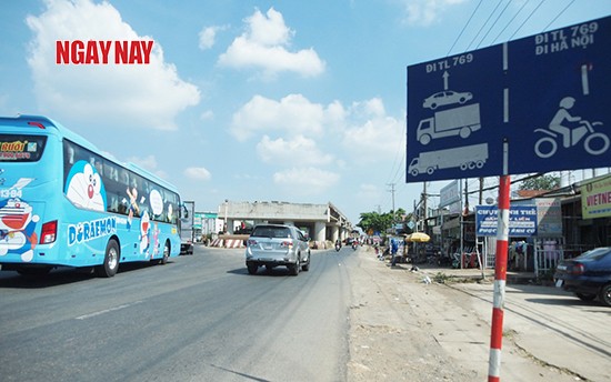 Cầu vượt Dầu Giây - bài 1: Huyết mạch giao thông bị tắc nghẽn vì thiếu vốn ảnh 1