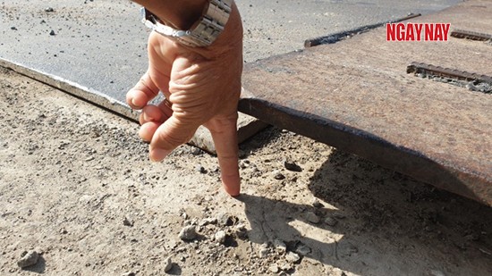 Cầu vượt Dầu Giây: - bài 2: Ngừng thi công, cầu vượt thành… cầu giăng bẫy ảnh 1