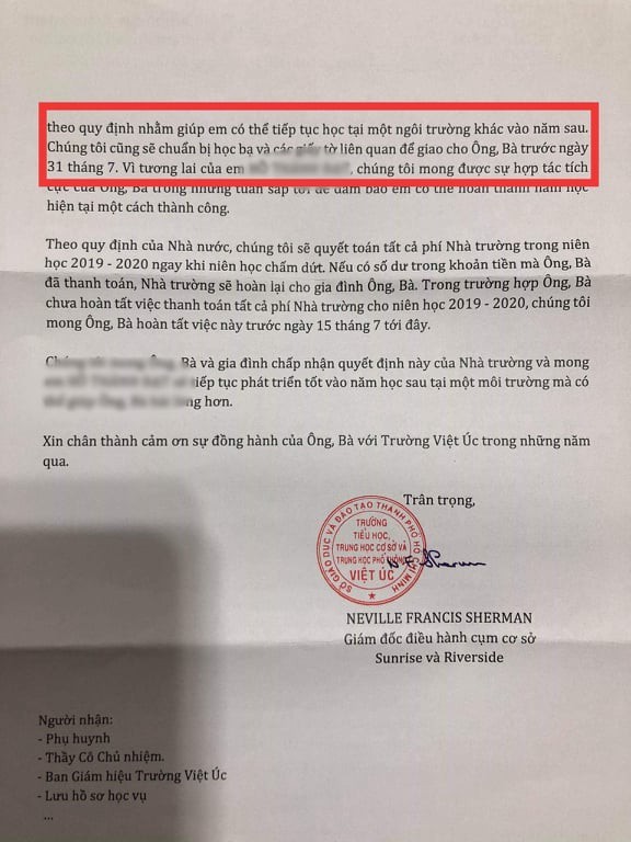 Vụ trường quốc tế Việt Úc (VAS) đuổi học sinh: Tương lai nào cho những học sinh bị VAS bỏ rơi? ảnh 1