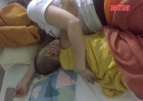 Vụ truyền thuốc quá hạn sử dụng cho bệnh nhân nhi: Chuyển hồ sơ cho công an điều tra ảnh 1