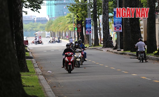 Kỳ thi THPT Quốc gia 2020 'lịch sử': Đề thi vừa sức, phụ huynh lo lắng vì Covid-19 ảnh 1