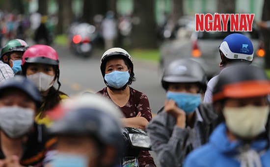 Kỳ thi THPT Quốc gia 2020 'lịch sử': Đề thi vừa sức, phụ huynh lo lắng vì Covid-19 ảnh 6