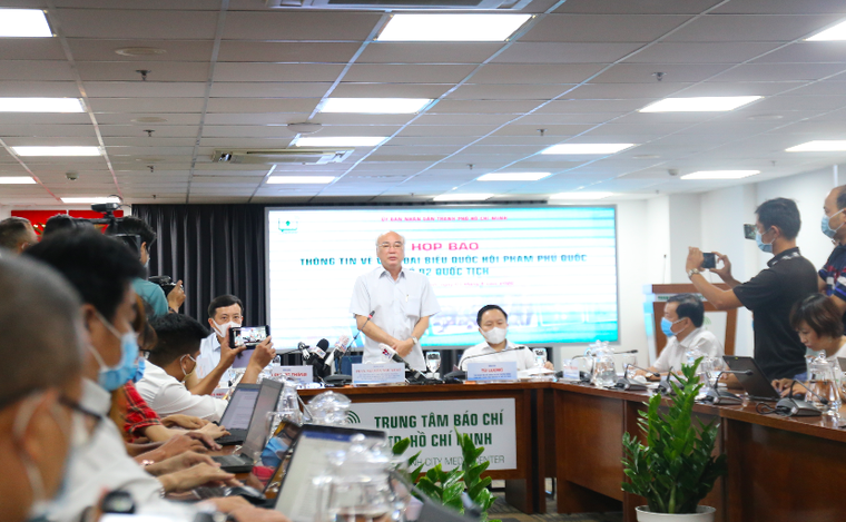 Toàn cảnh về người xin thôi Đại biểu Quốc hội Phạm Phú Quốc ảnh 1