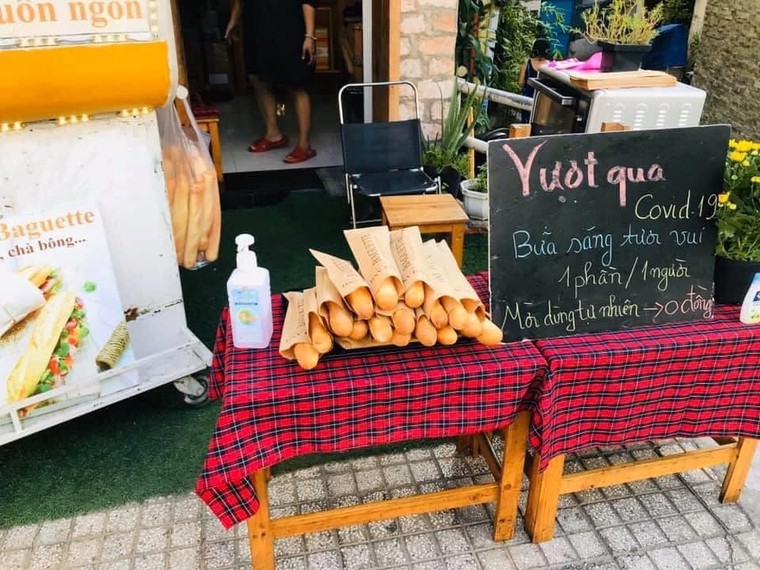 Đi qua ngày COVID-19 – Bài 3: Thảo thơm phố xá! ảnh 2