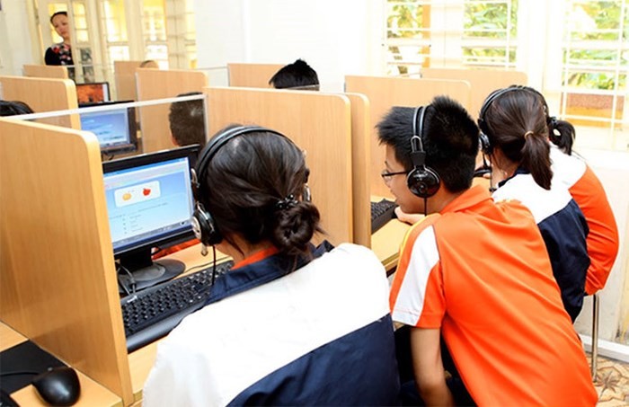 Gần 70% thanh niên Việt Nam tự mày mò dùng internet ảnh 1