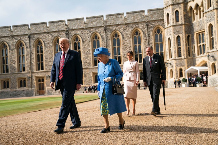 Người gặp gỡ 12 đời Tổng thống Mỹ ảnh 1