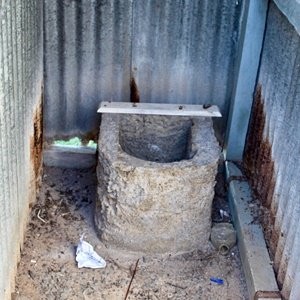 Ba mẹ ơi, con phải nhịn! ảnh 2