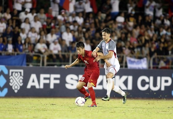 Nỗi ám ảnh bán kết & chuyện sốt vé thời công nghệ ảnh 2