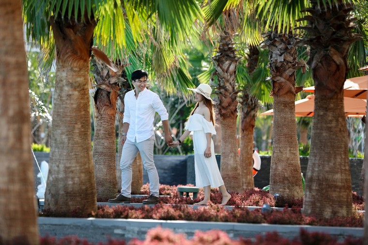 Đẹp và sành điệu như Condotel 5 sao bên biển Bãi Kem ảnh 2