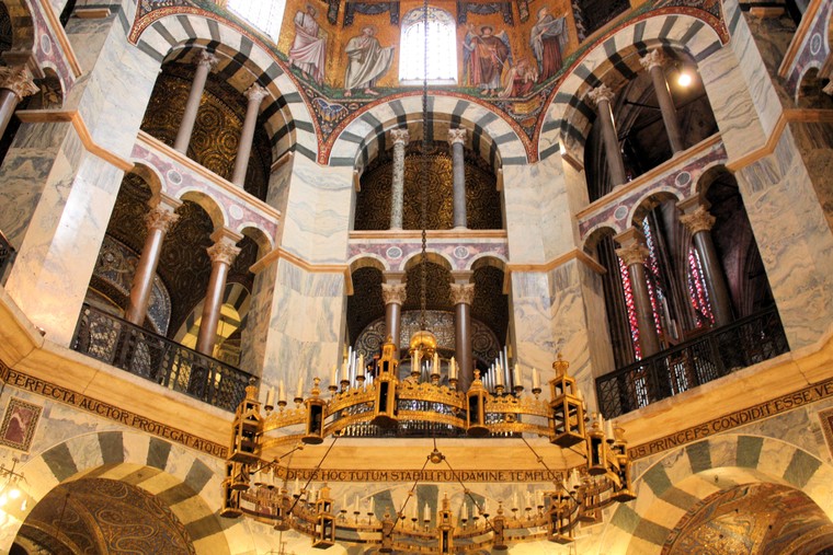 Nhà thờ chính tòa Aachen ảnh 5