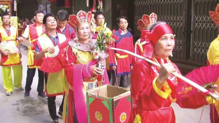 Giao thừa Nủa Chợ ảnh 2