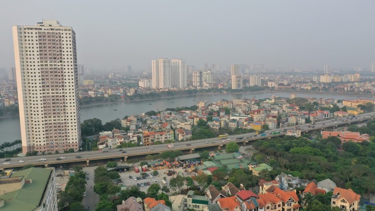 Ngộp thở giữa biển người ảnh 4