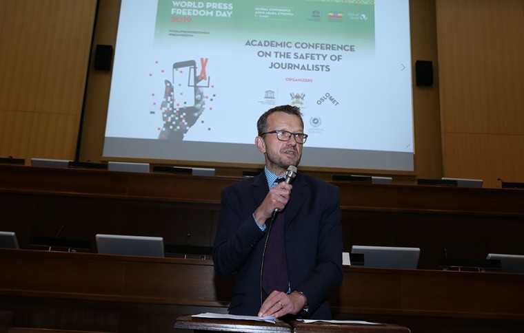 Hội nghị về An toàn cho Nhà báo ảnh 2