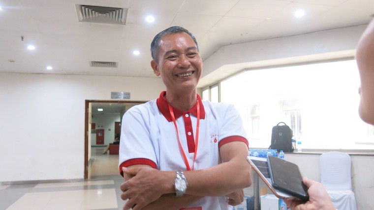 Những người lạ lùng, thiết tha cho đi dòng máu của mình ảnh 1