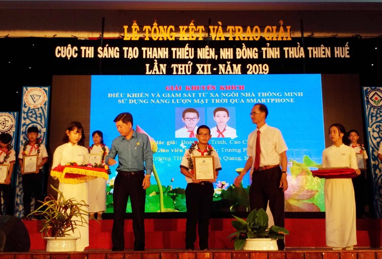 Ngôi nhà thông minh sử dụng năng lượng mặt trời ảnh 2