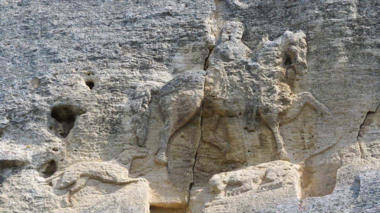 Kỵ sĩ Madara - dấu ấn nghệ thuật trung cổ châu Âu ảnh 2