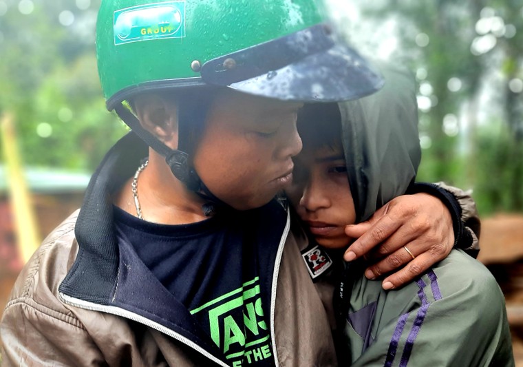 Thương trò mồ côi ảnh 2