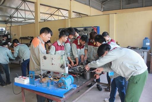 Người lao động 'thức dậy' sau kỳ ngủ đông vì COVID-19 ảnh 1